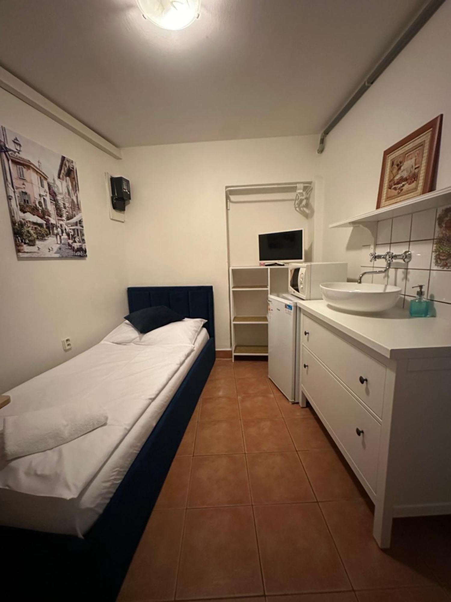 P4D Room Ceske Budejovice Ngoại thất bức ảnh